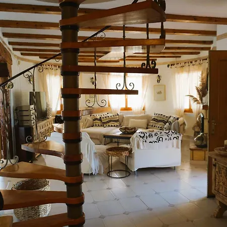 Villa Mari Locdenia